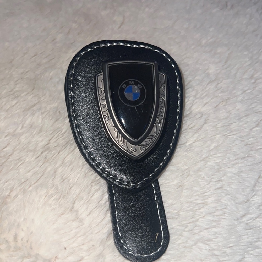 BMW sunglass clip